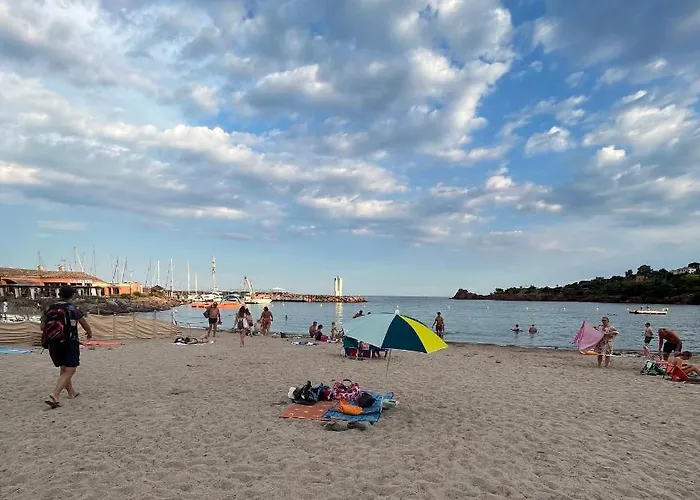 Avec Vue Et Piscine * Théoule-sur-Mer