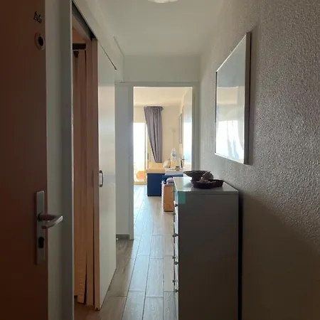 Avec Vue Et Piscine *