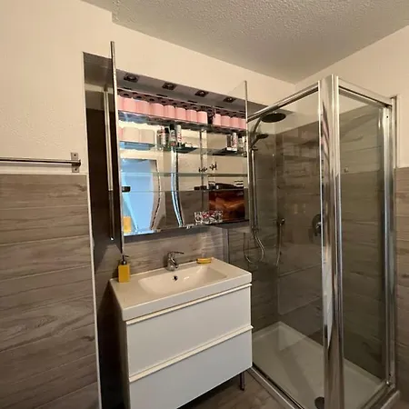Avec Vue Et Piscine Apartment *