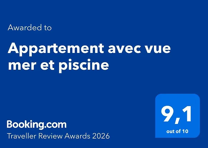 Avec Vue Et Piscine